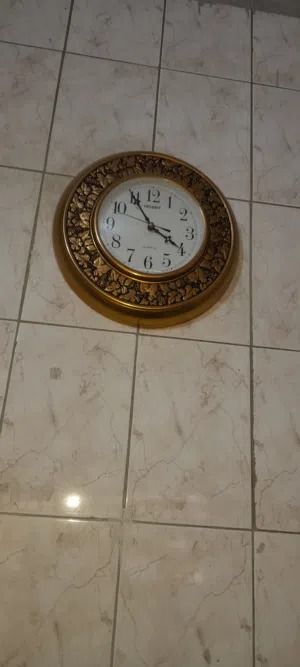 ساعه كوارتز جداريه