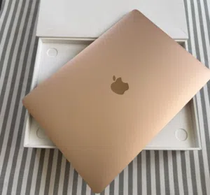 Apple MacBook Air 2020 m1 256GB gold rose (13 .3inch)