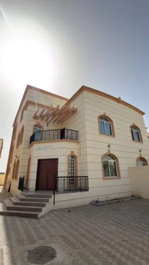 غرف وملاحق للإيجار بالخوض والسيب سورالحديد عند الشاطئ الأسعار شاملة الفواتير