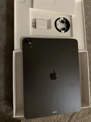 Apple iPad Air 13 256 GB in Al Jahra