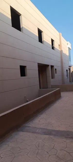 فيلا تاون هاوس في كمبوند مساحه 318م بالقرب من مدينتي والعاصمة موقع مميز المتر 24 ألف جنيه مصري فقط