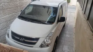 باص هونداي H1  فان 2015 للبيع