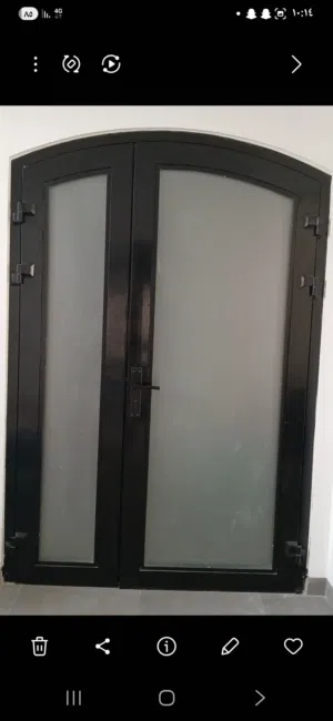 باب غرفه  اللمنيوم