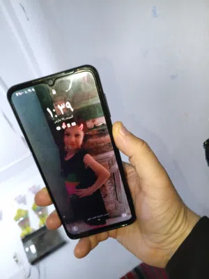 سامسونج a04 تليفون بحاله جيدهفيه كسر في الشاشه