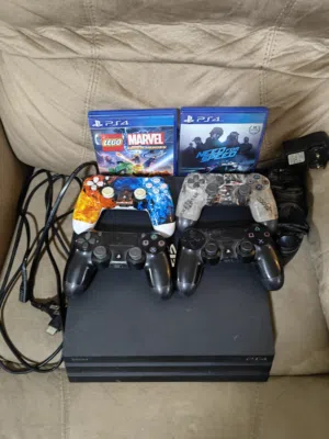 PLAYSTATION 4 PRO 1TB GOOD CONDITION