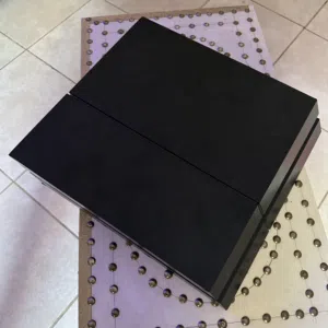 Urgent sale ps4 jailbreak 9.00 with 29 games installed only 450 final price  السعر نهائي للبيع رخيص