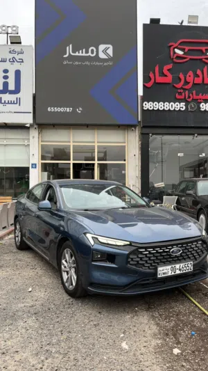 Sedan Ford in Farwaniya