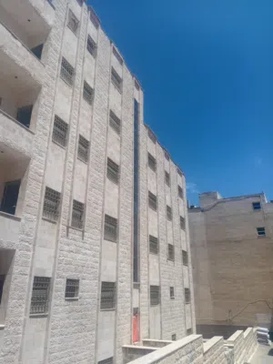 عماره للبيع بجانب مستشفى السعودي