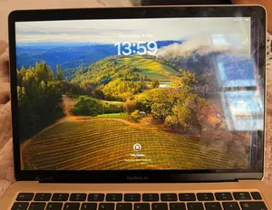 MacBook Air 2020 13inch 8gb