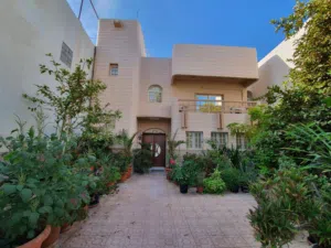 For Sale 4 Bhk Villa In Al Qurum (Infront of Al Quram Park)