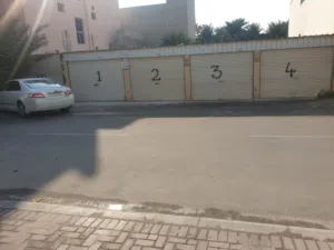 للإيجار – كراجات For Rent – Garages