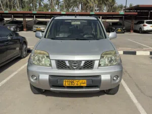 Nissan X-Trail 2009 model Camera and touch screen good condition.