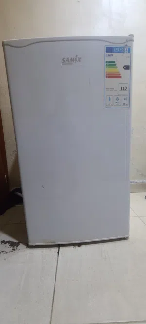 ثلاجه سامكس شبه جديد استعمال اسبوعين