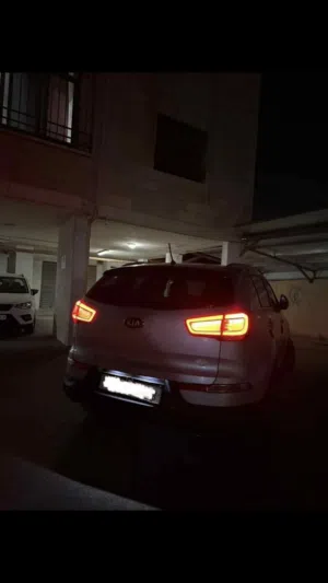 سبورتاج-2015-في-الرخصة-ديزل-فل-ما-عدا-فتحة-4-4-دهان-3-قطع-فقط-بيع-كاش-فقط-او-بدل