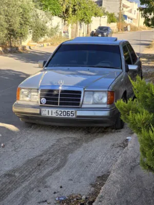 مرسيدس e200 موديل 1990 اصلي  فحص قصعات  بدون ملاحضات