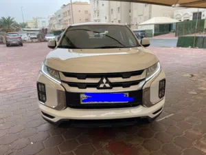 للبيع جيب ASX موديل 2022 صبغ الوكاله شرط الفحص  مفتاحين الوكاله