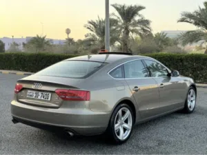اودي A5 2010 قمه النظافه ماتحتاج شي مكيف بارد تواير جديده 4 سلندر