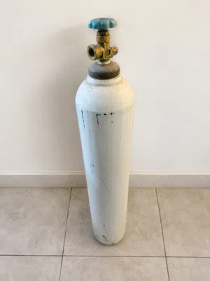 اسطوانة اكسجين مستعملة