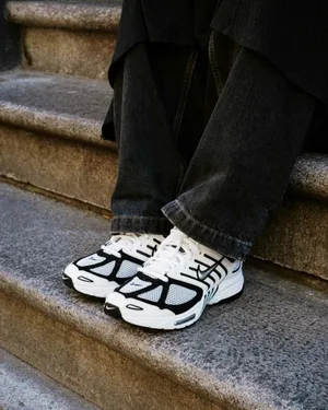 Sport Shoes . Nike . 412