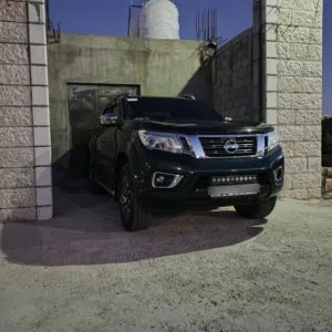 نيسان نافارا