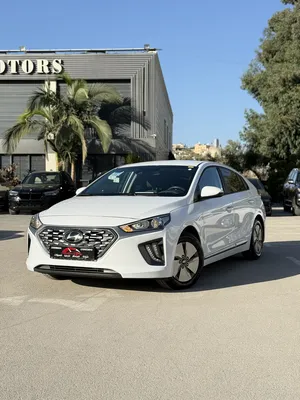 Hyundai . Ioniq . 2022 . Used4