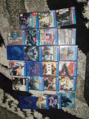 PLAYSTATION 4 CD