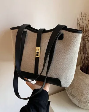 Other . Shoulder Bags . Black0