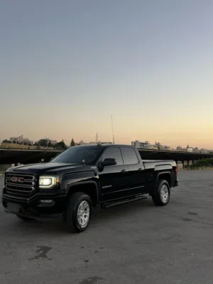 Used GMC Sierra in Amman