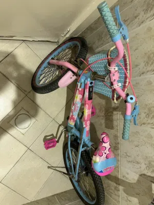 دراجة عجلة اطفال وحامل دراجة عجلة للسيارة Bicycle and Car Bike Holder