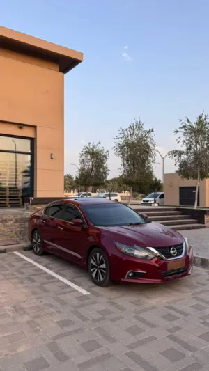Used Nissan Altima in Muscat