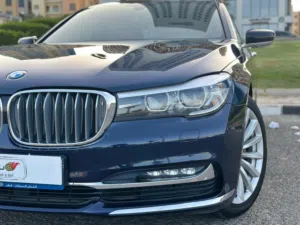 Bmw 730 - 2019 فل كامل المواصفات