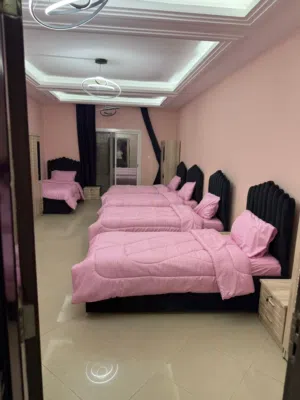 استوديوهات للاجار بنات