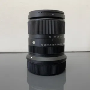 Sigma 18-50mm f2.8 lens for Canon RF APSC or crop sensor