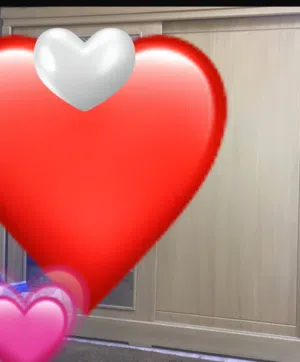 دولاب مترين مفكوك جاهز علي الشيلب15+طقم كنبة وكرسين وطربيزات وكراسي بلاستيك ب15