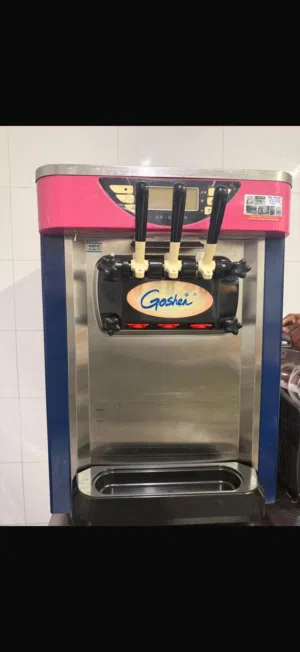 ماكينة ايسكريم كبيره