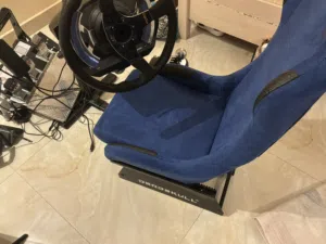Dead skull steering wheel seat