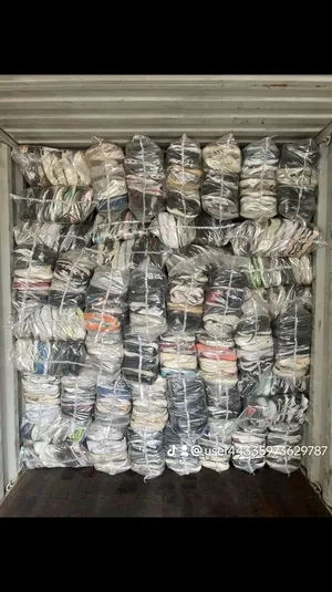 Others . Adidas . 450