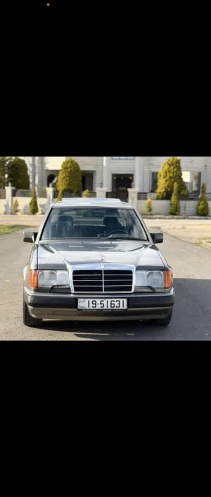 مرسدس بطهE200 W124 للبيع