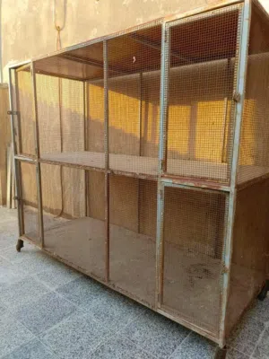 قفص الدجاج والطيور يتكون من طابقين وأربع بيبان