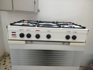 فرن غاز خمس عيون للببع