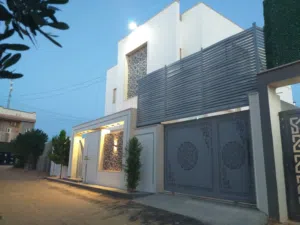 250 m2 4 Bedrooms Villa for Sale in Tripoli Tajura