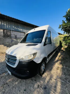 New Mercedes Benz Other in Ramallah and Al-Bireh