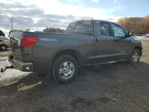 Used Toyota Tundra in Benghazi