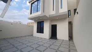 250 m2 5 Bedrooms Villa for Sale in Dammam King Fahd Suburb