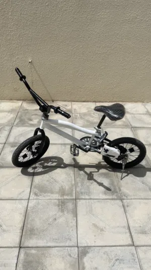 دراجه هوائية BMX الوصف مهم ممتاز