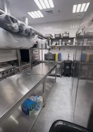 ‏أجهزة ومعدات مطاعم ‏.‏ مستعمل‏1
