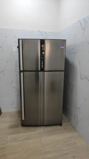 ثلاجات هيتاشي استخدام قليل أكبر حجم 990 ليتر