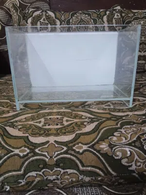 حوض سمك مستعمل بحالة الوكالة مع كامل ملحقاته (بدون سمك)بسعر لقطة قابل للتفاوض