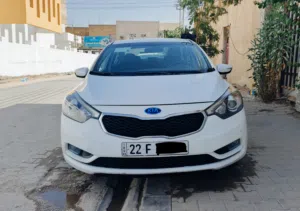 كيا سيراتو مديل 2014 محرك 1600فول بطن جاهزه السيارة كير محرك تبريد حداديه كهربائيات ماشية 300 ألف