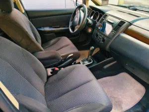 Nissan Tidda 2011